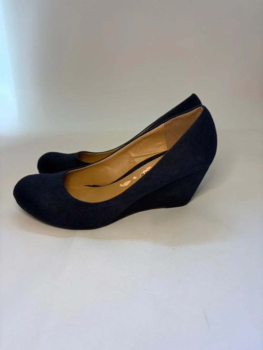 CL by Laundry Navy Blue Suede Wedge Pumps Size 8